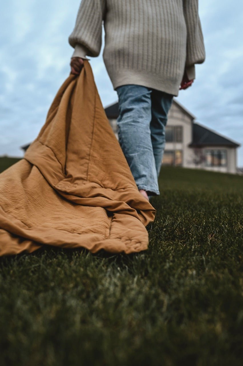 The Cozy: Organic Cotton Blanket - Cozy-hearted